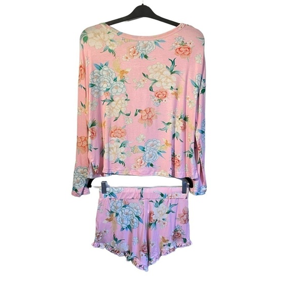 Plush Apparel Revolve Ultra Soft Floral Pajama Short Set in Pink Multi NEW - Picture 6 of 15